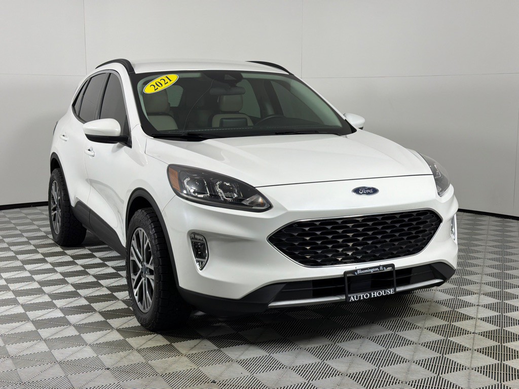 2021 Ford Escape Image 3