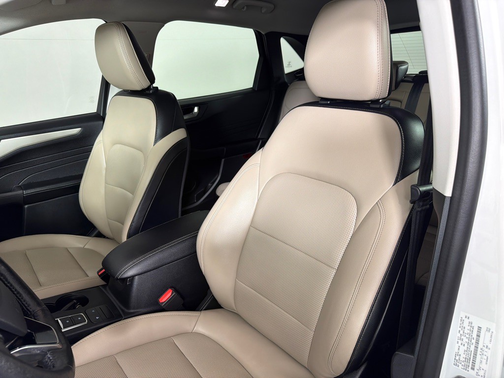 2021 Ford Escape Image 10