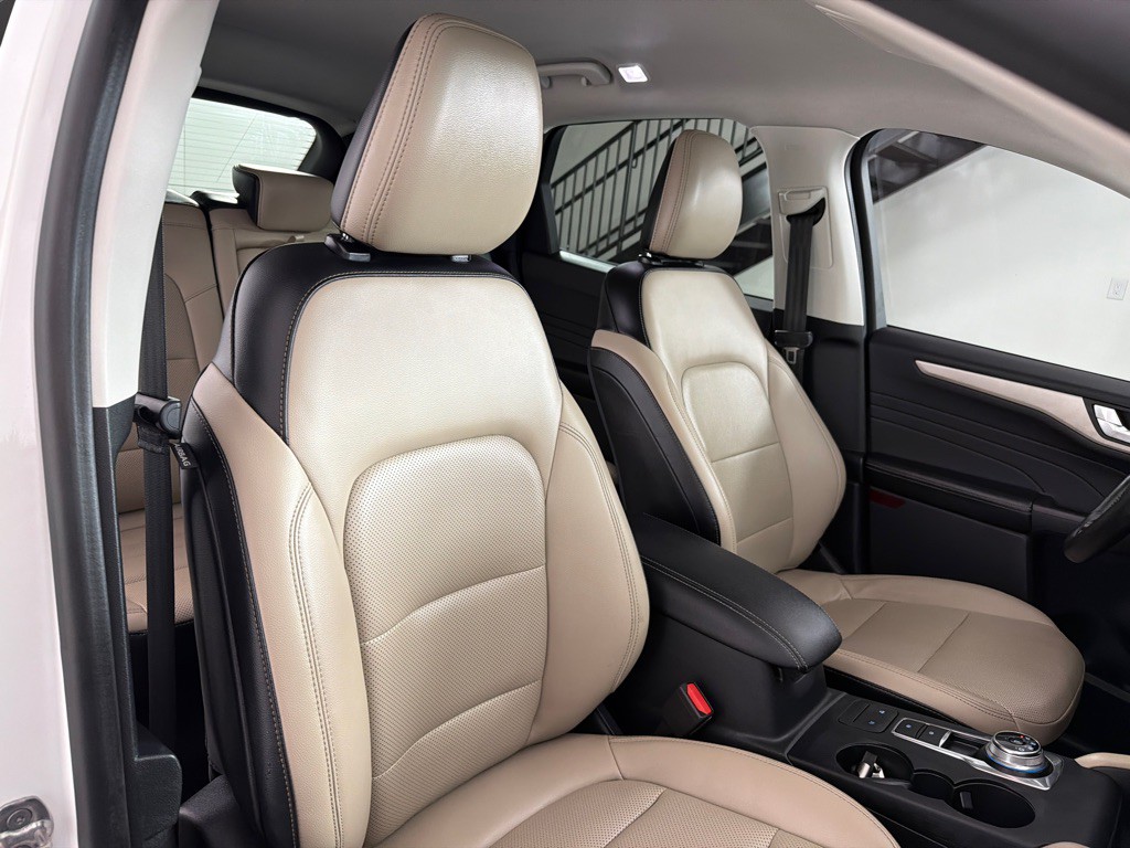 2021 Ford Escape Image 22