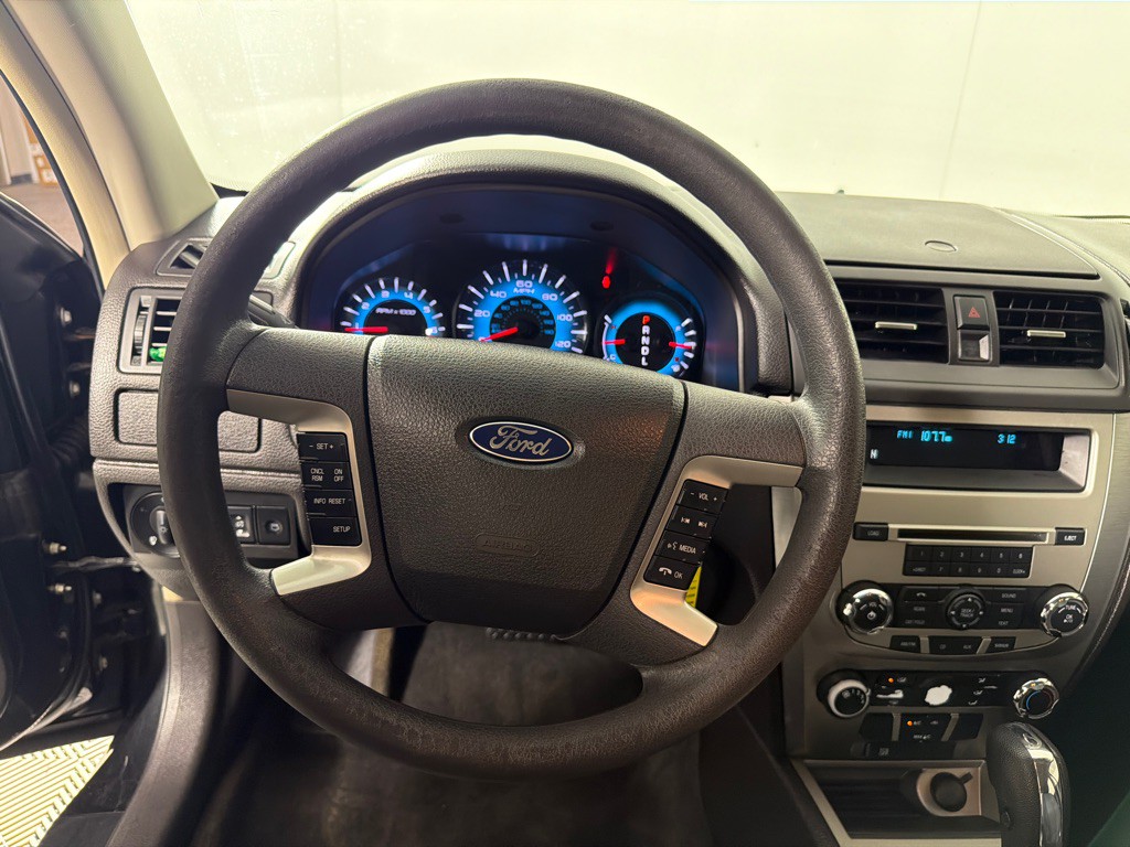 2011 Ford Fusion Image 16