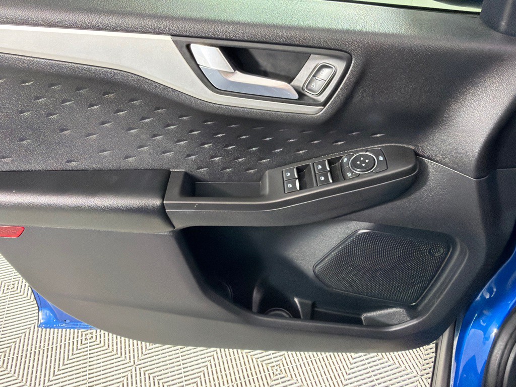 2020 Ford Escape Image 11
