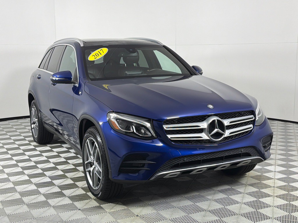 2017 Mercedes-Benz GLC-Class Image 3
