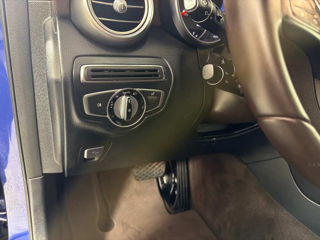 2017 Mercedes-Benz GLC-Class Image 14