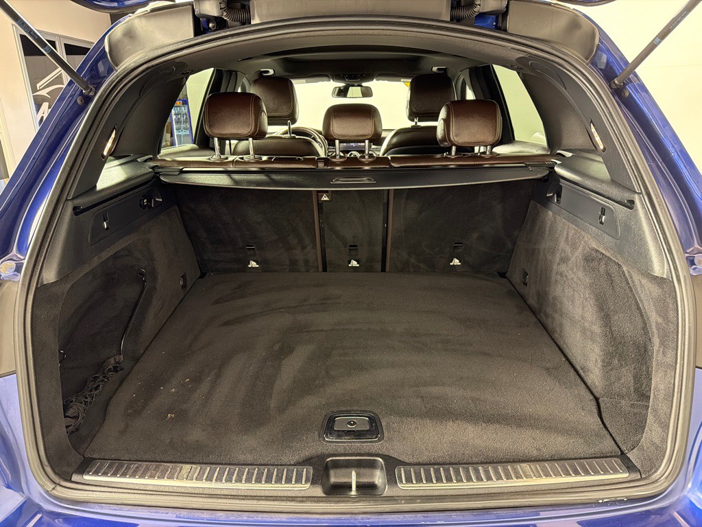 2017 Mercedes-Benz GLC-Class Image 21