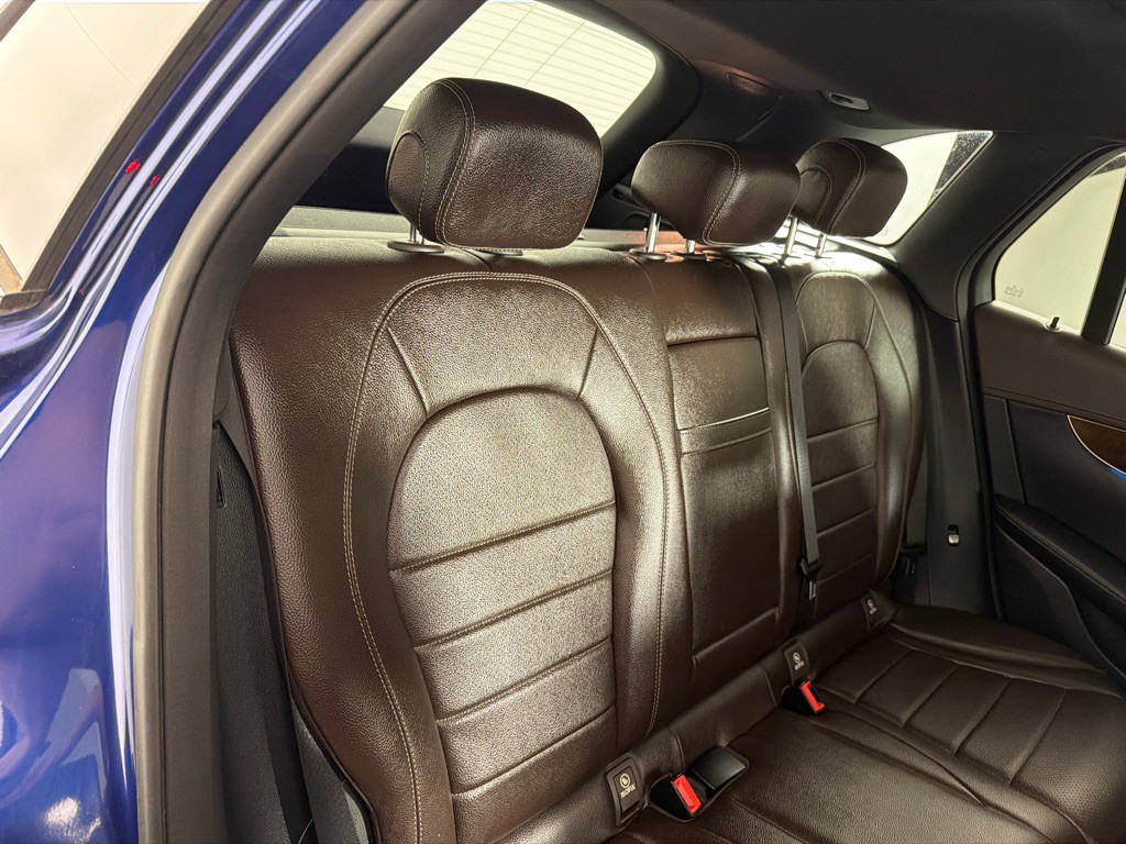 2017 Mercedes-Benz GLC-Class Image 23