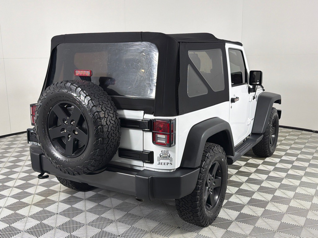 2017 Jeep Wrangler Image 5
