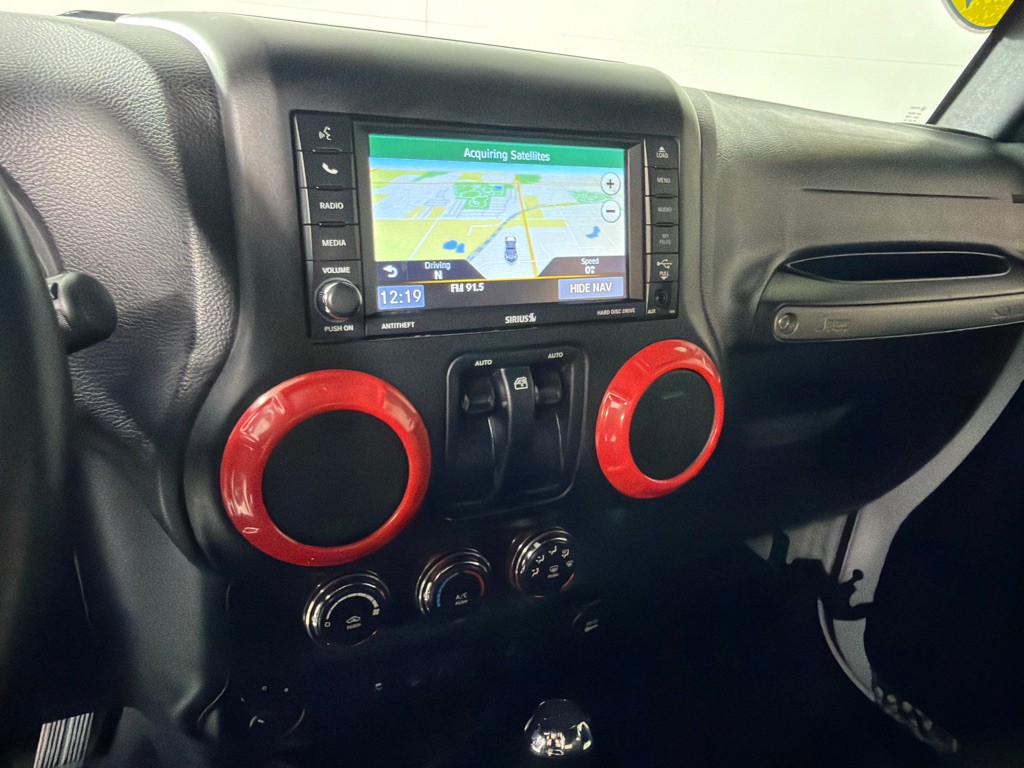 2017 Jeep Wrangler Image 15