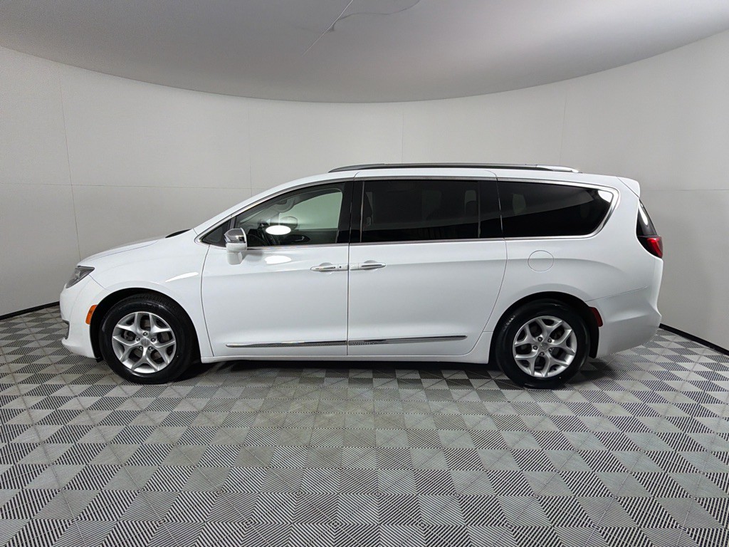 2020 Chrysler Pacifica Image 7