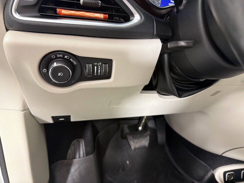 2020 Chrysler Pacifica Image 14
