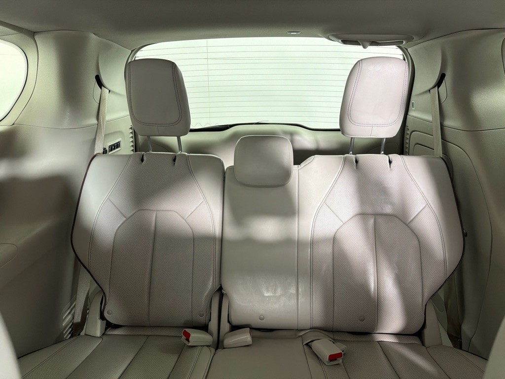 2020 Chrysler Pacifica Image 21