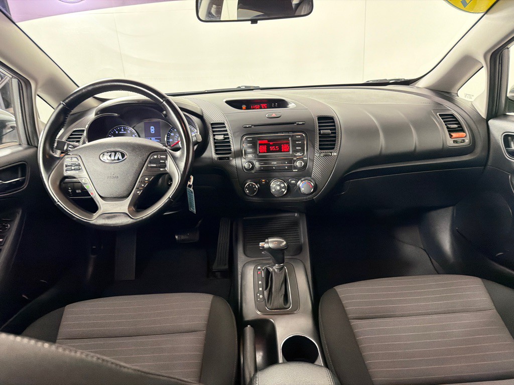 2015 Kia Forte Image 24