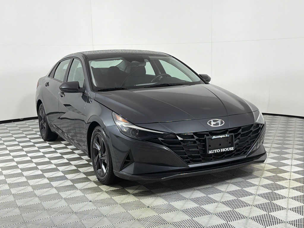 2021 Hyundai Elantra Image 3