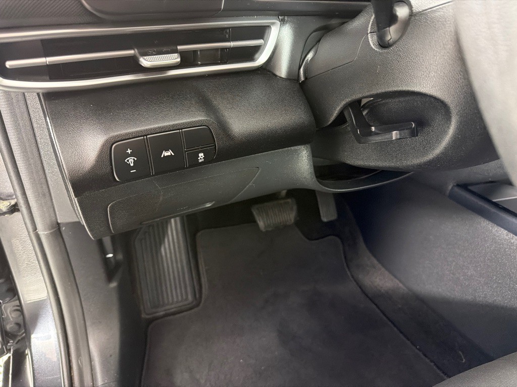 2021 Hyundai Elantra Image 12