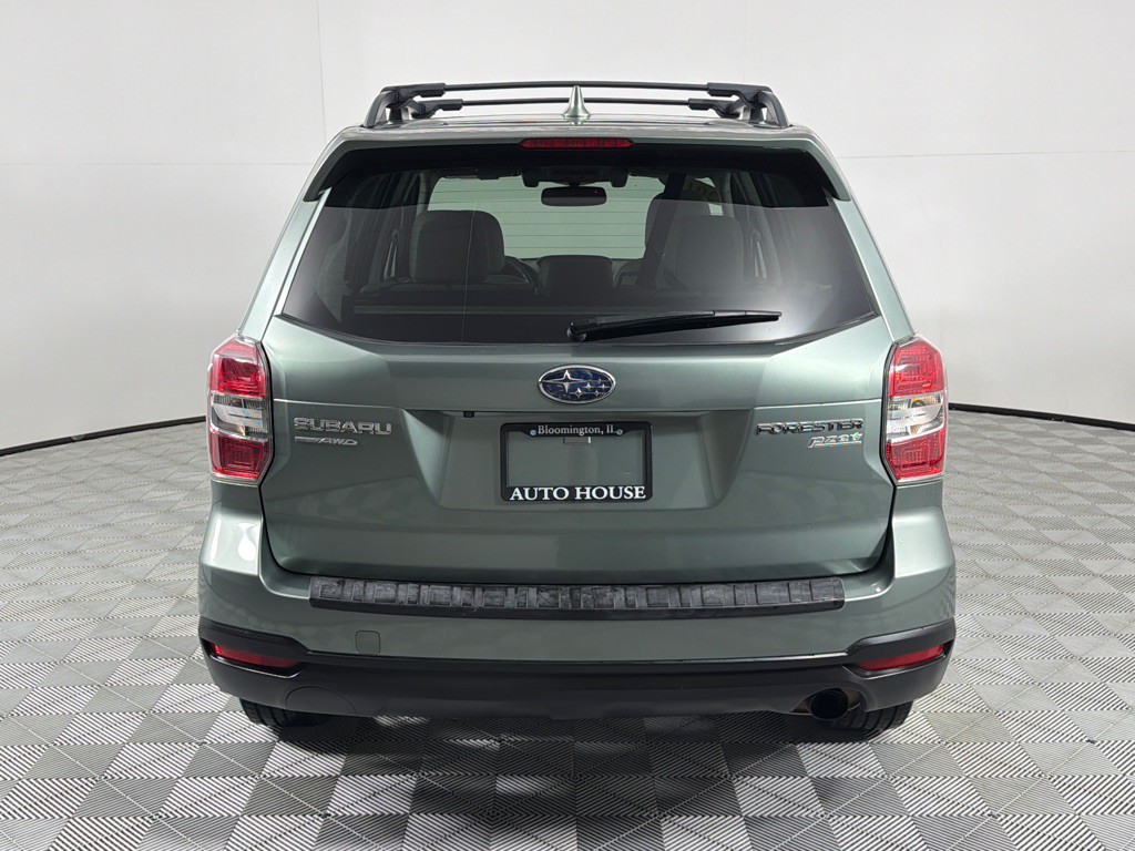 2016 Subaru Forester Image 6