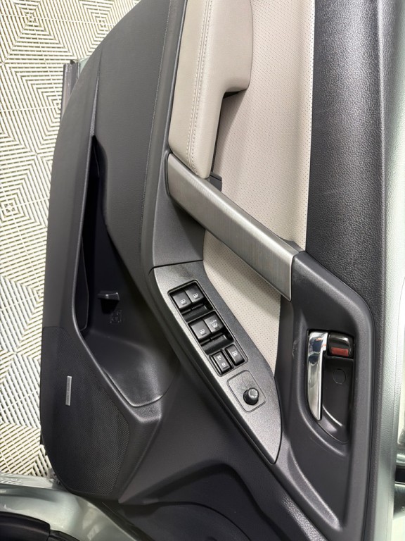 2016 Subaru Forester Image 11