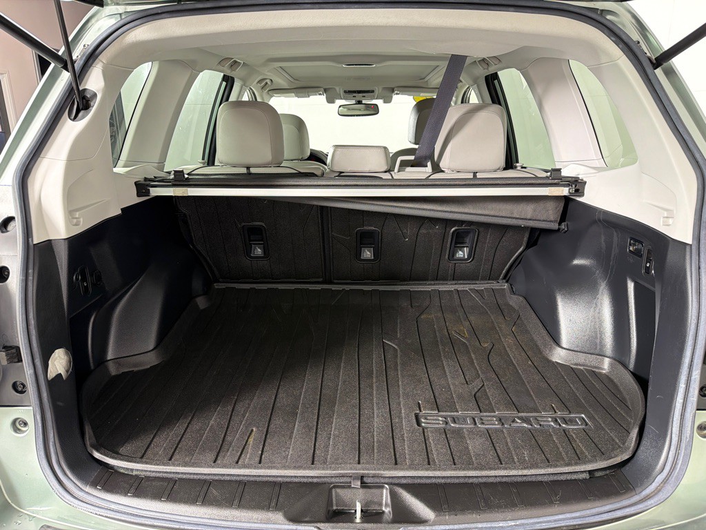 2016 Subaru Forester Image 19