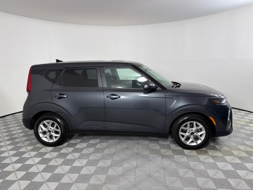 2022 Kia Soul Image 4