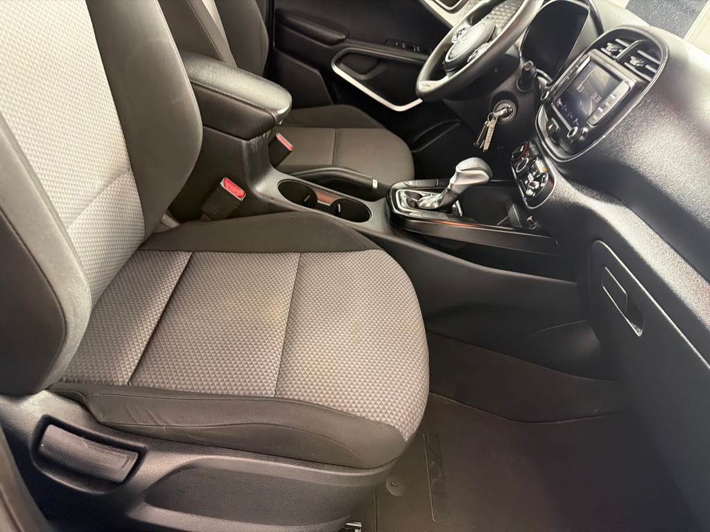 2022 Kia Soul Image 21