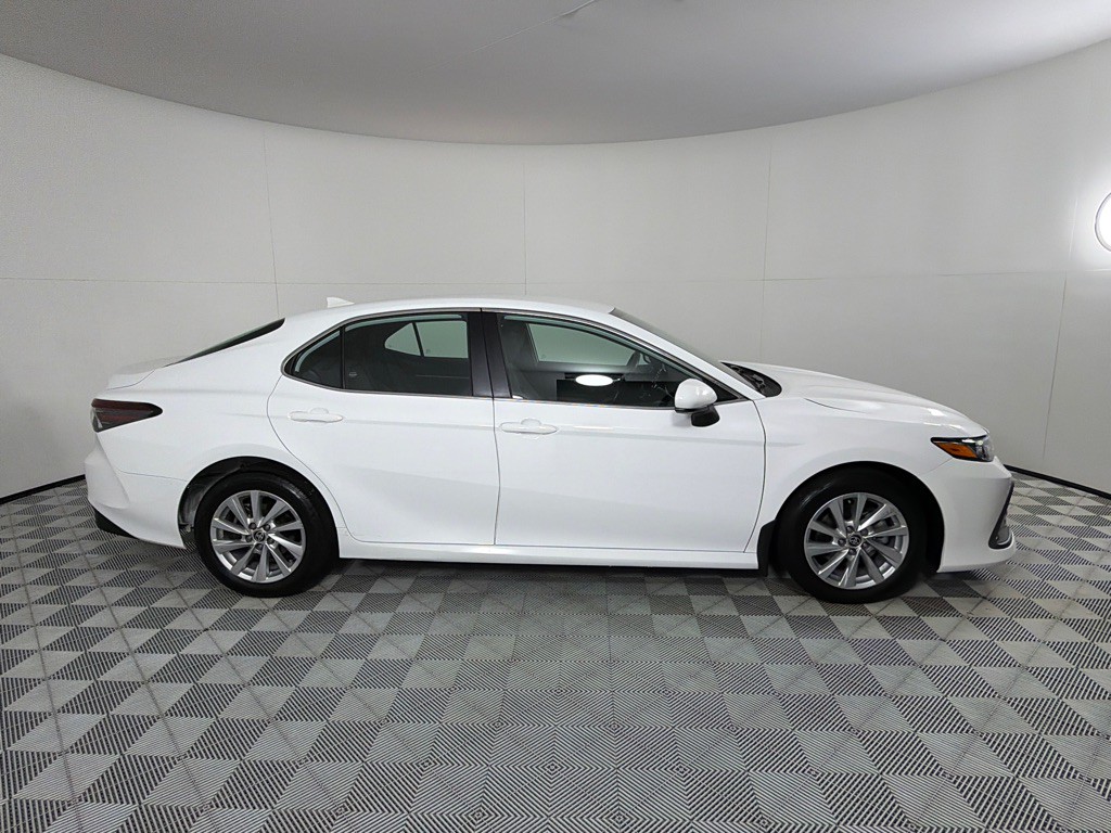 2023 Toyota Camry Image 4