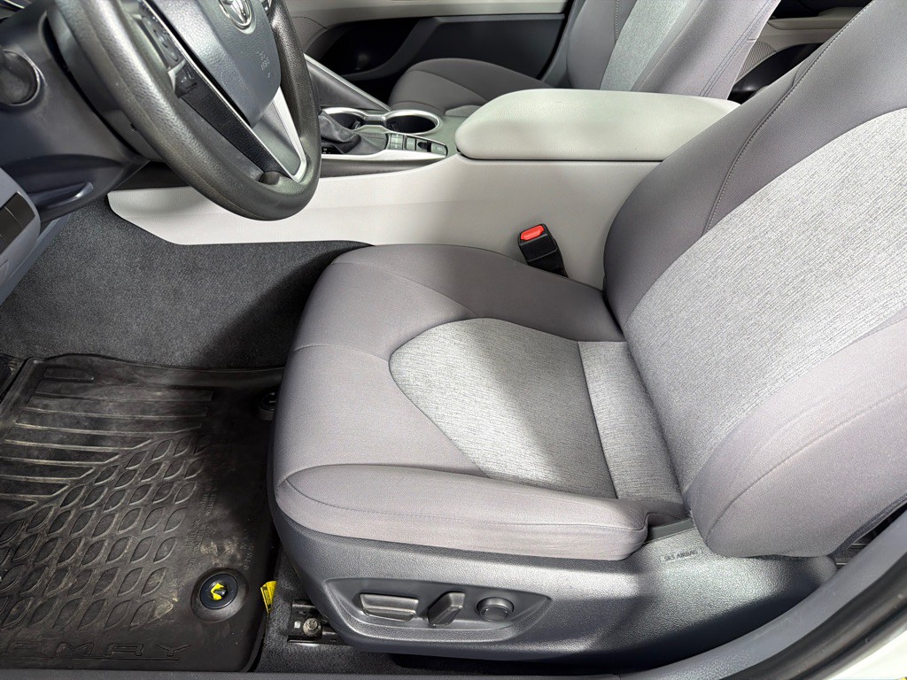 2023 Toyota Camry Image 12