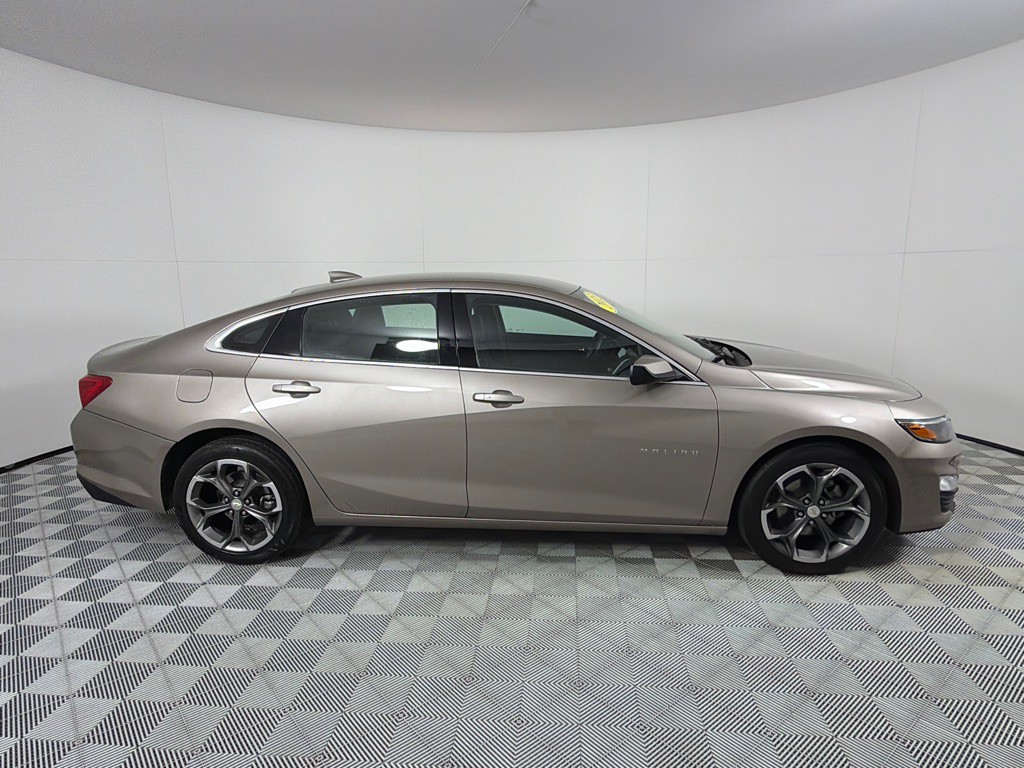 2023 Chevrolet Malibu Image 4