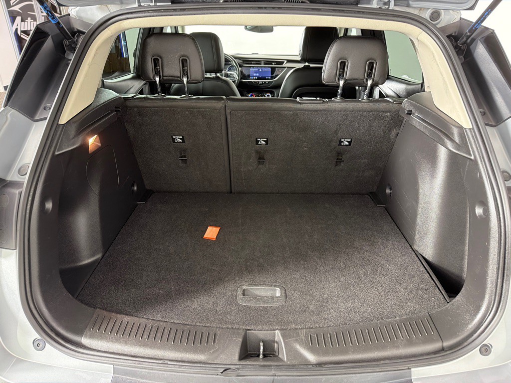 2023 Buick Enclave Image 21