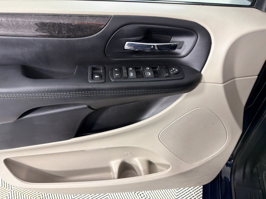 2016 Dodge Grand Caravan Image 10