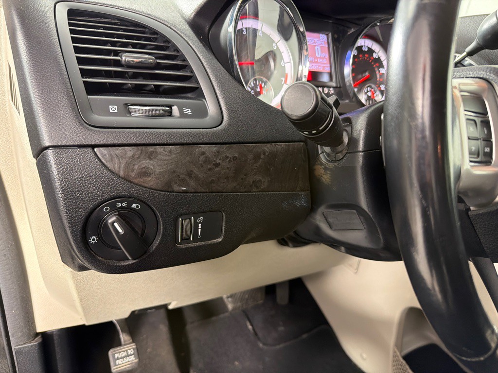 2016 Dodge Grand Caravan Image 13