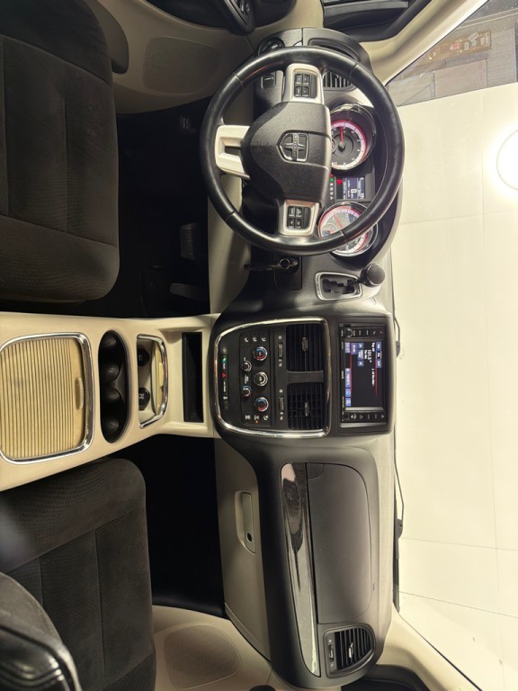2016 Dodge Grand Caravan Image 25