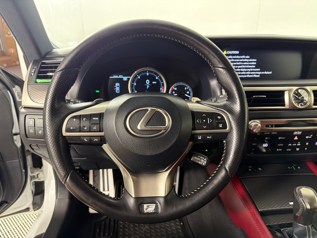 2018 Lexus GS Image 16