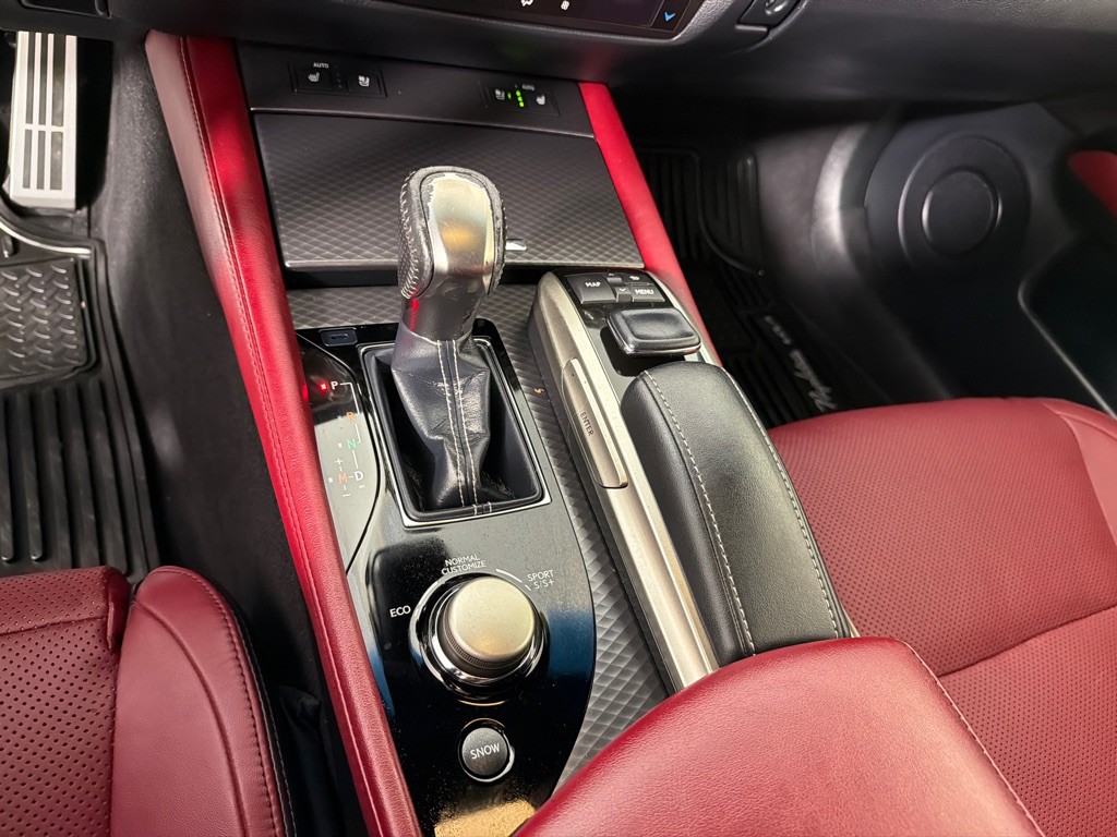 2018 Lexus GS Image 19