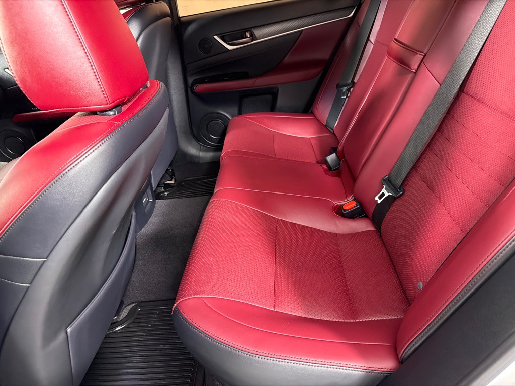 2018 Lexus GS Image 20