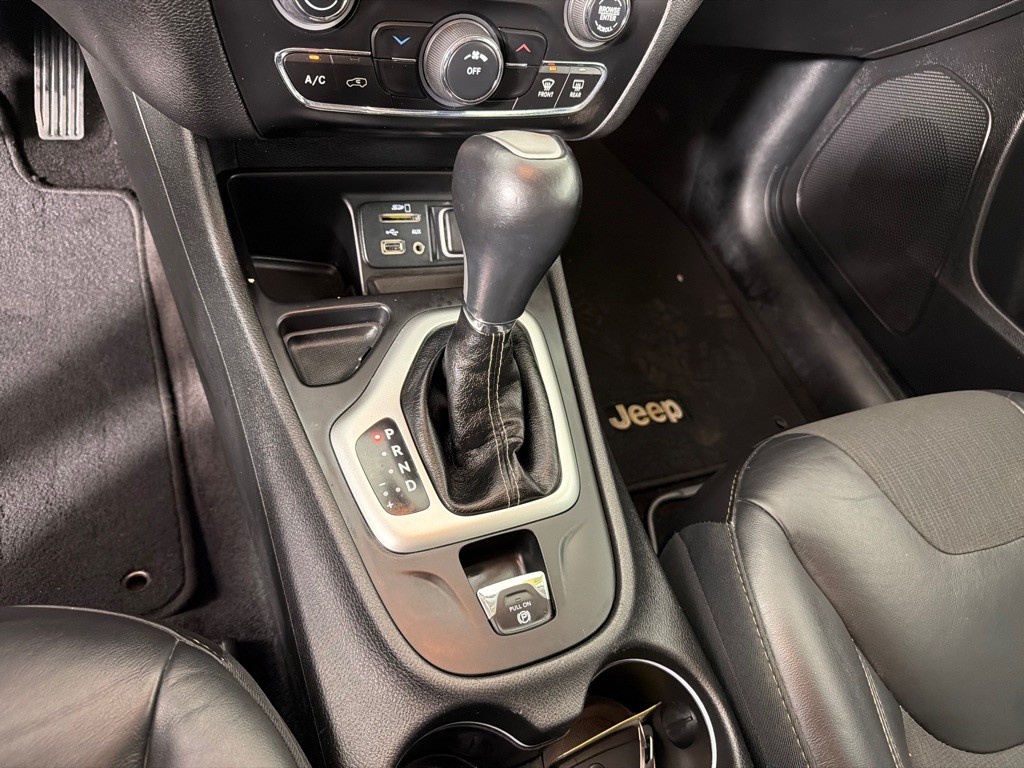 2018 Jeep Cherokee Image 19