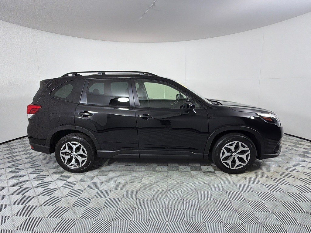 2024 Subaru Forester Image 4