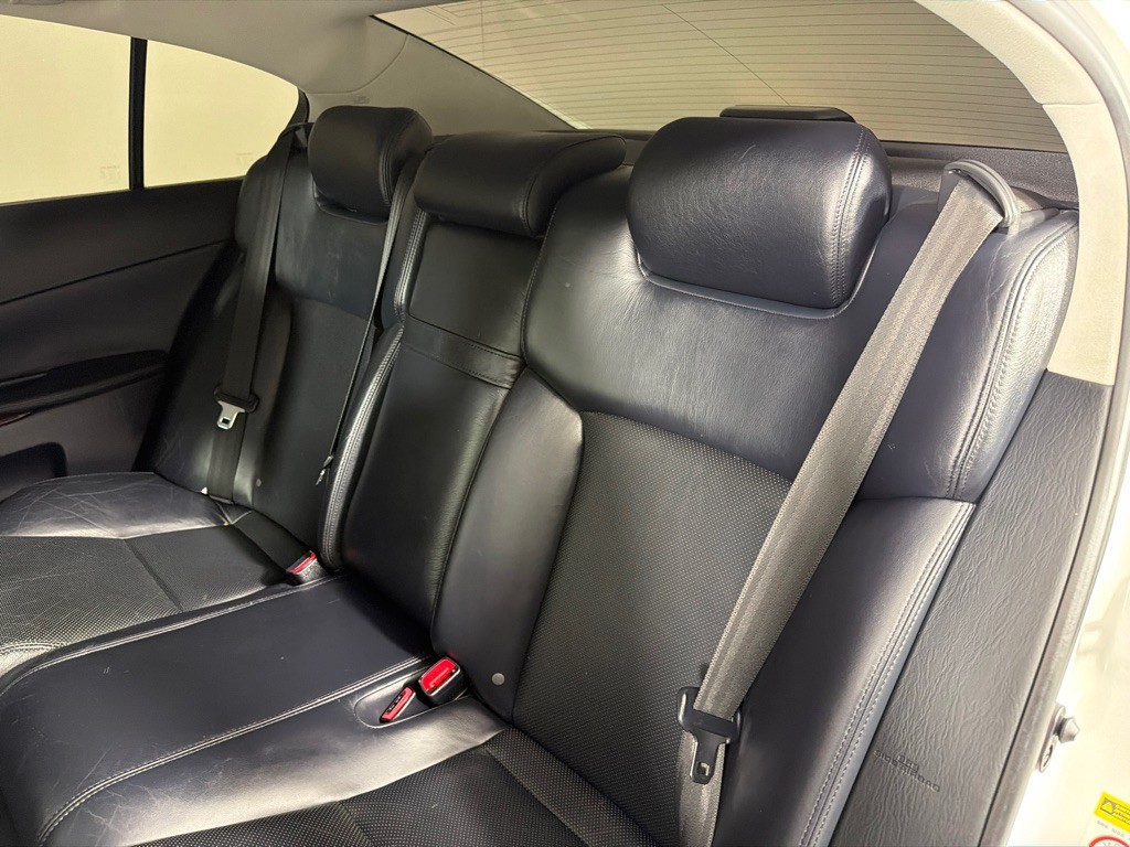2011 Lexus GS Image 21