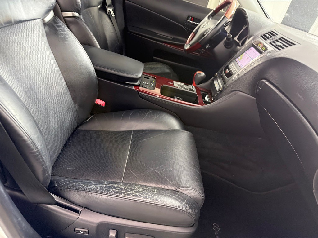 2011 Lexus GS Image 24