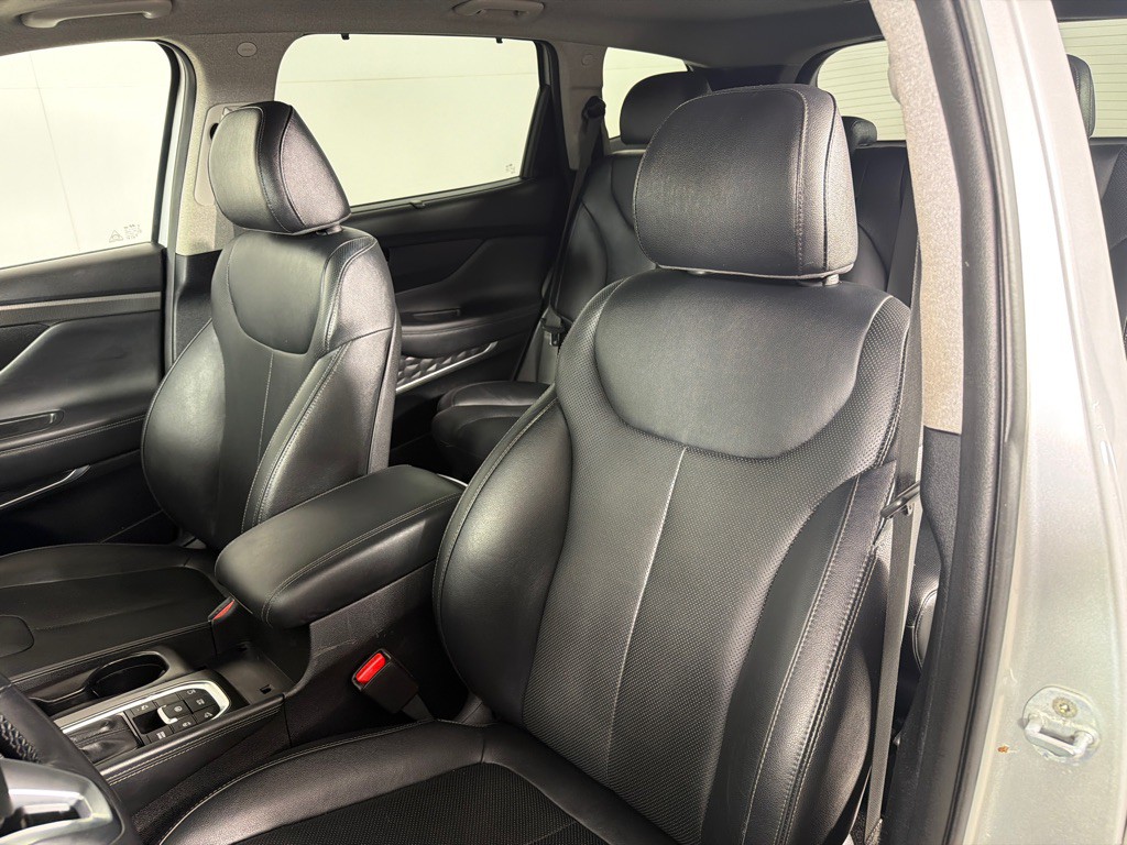 2019 Hyundai Santa Fe Image 12