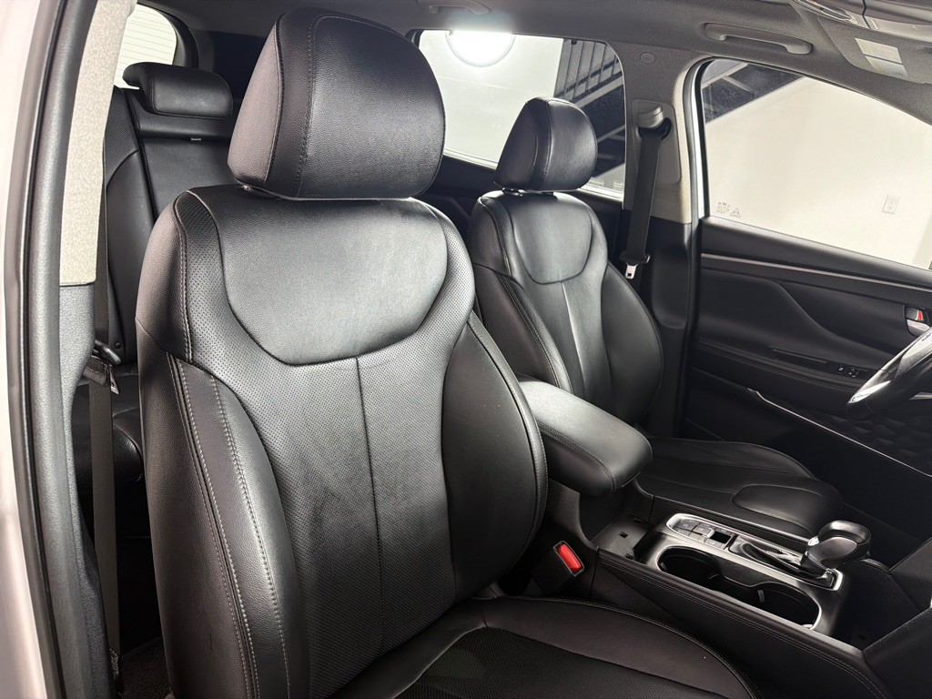 2019 Hyundai Santa Fe Image 25