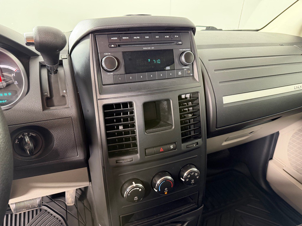 2009 Dodge Grand Caravan Image 14