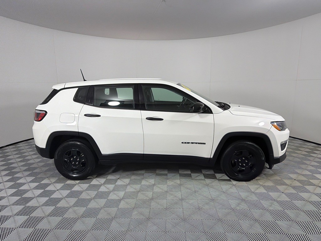 2018 Jeep Compass Image 4