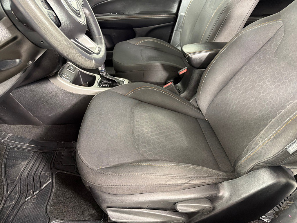 2018 Jeep Compass Image 10