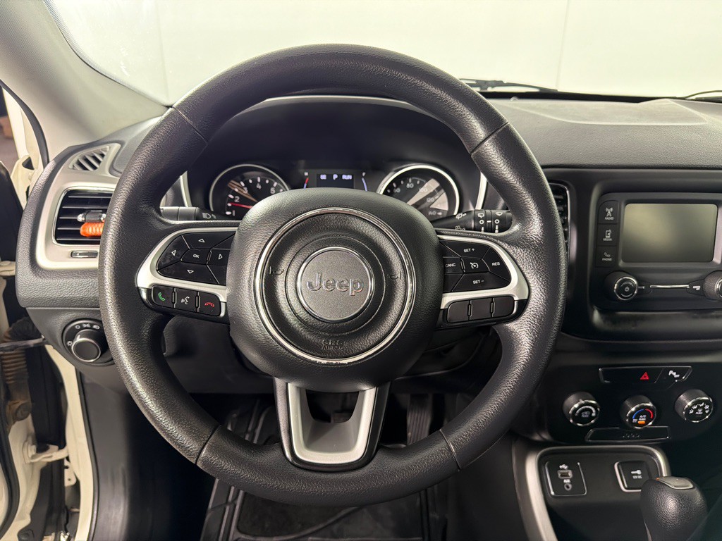 2018 Jeep Compass Image 13