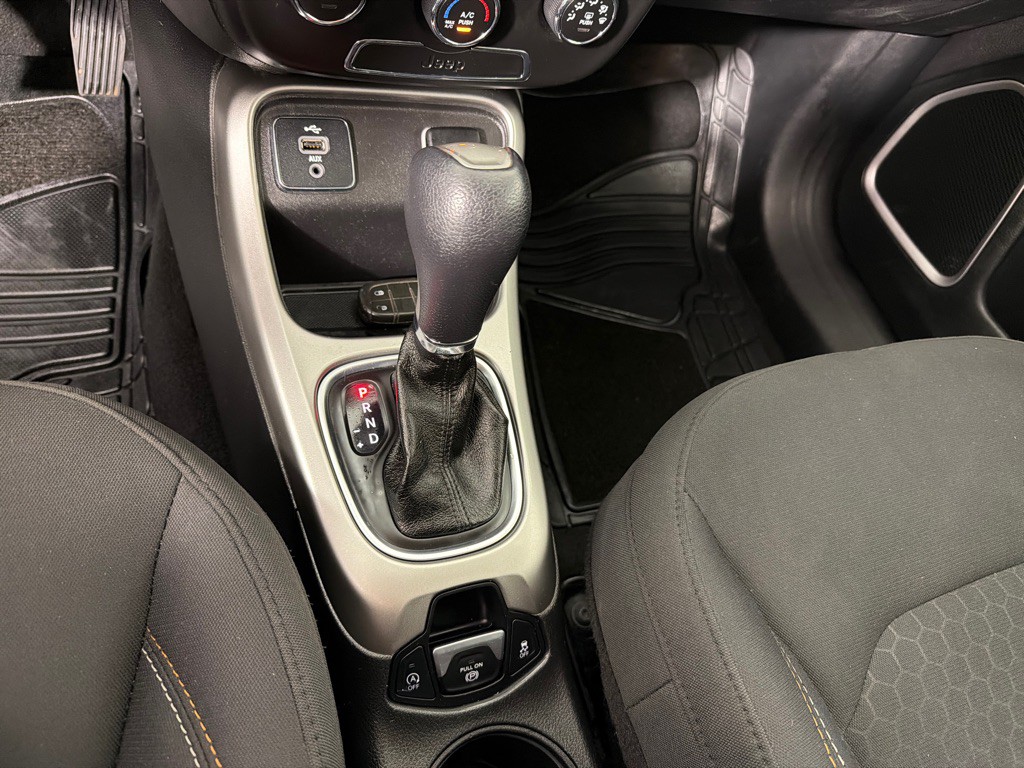 2018 Jeep Compass Image 16