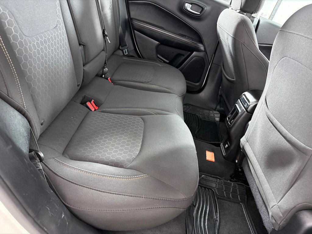 2018 Jeep Compass Image 20