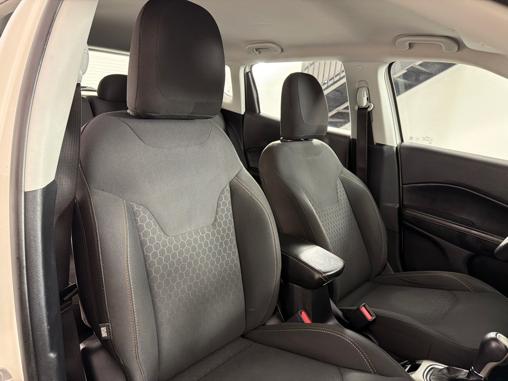 2018 Jeep Compass Image 23