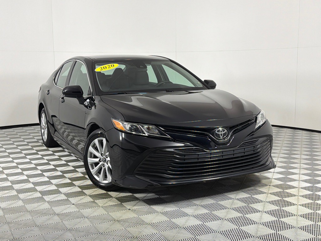2020 Toyota Camry Image 2