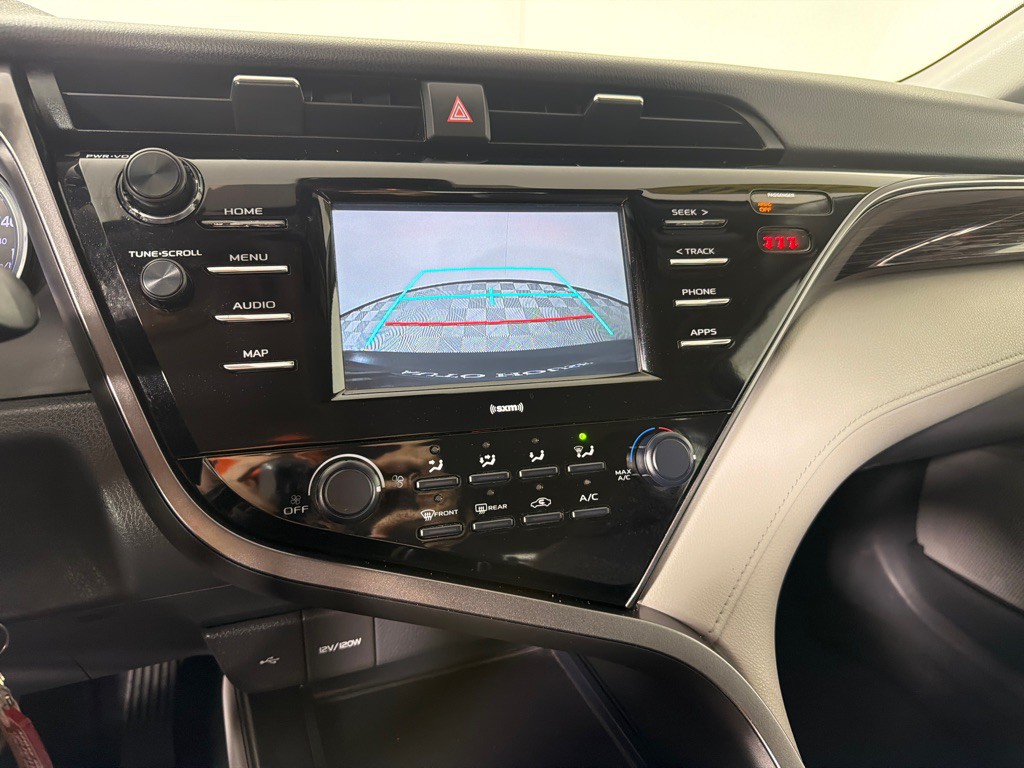 2020 Toyota Camry Image 14