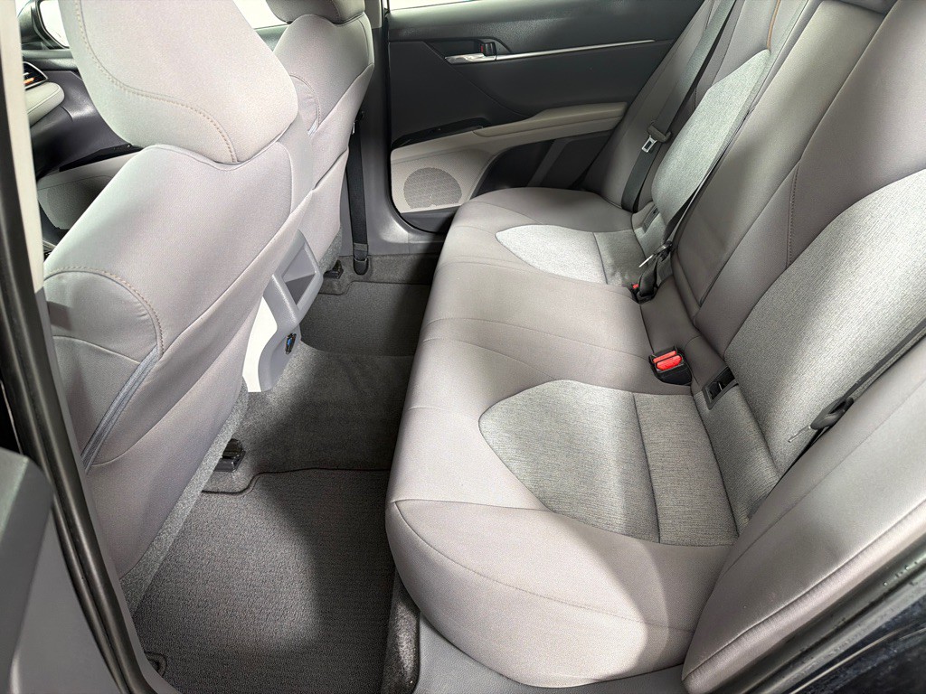 2020 Toyota Camry Image 16