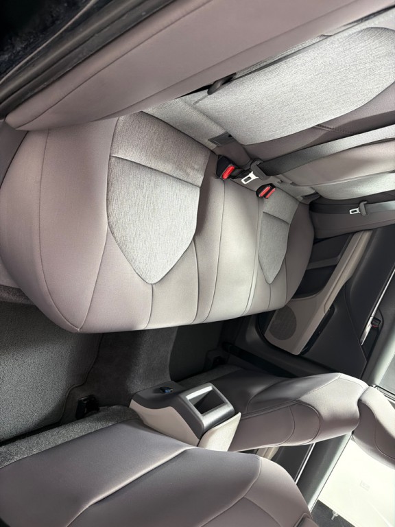 2020 Toyota Camry Image 18