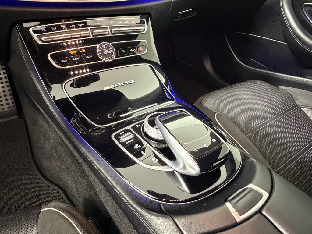 2019 Mercedes-Benz E-Class Image 21